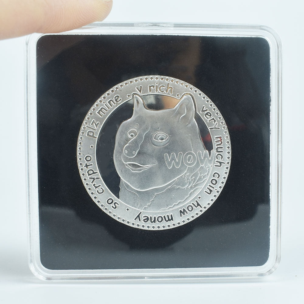 40mm Gold Bitcoin Coin with Acrylic Square Case